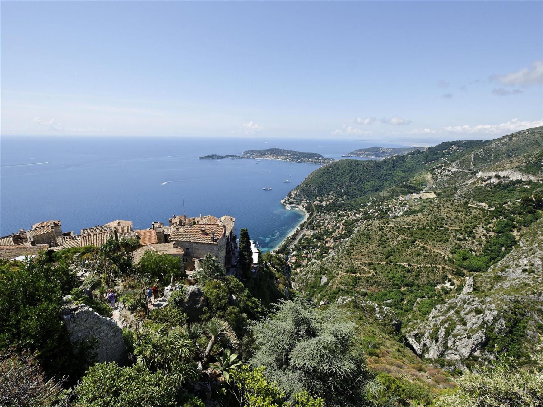 Hotel Chateau Eza luxe hotel deals