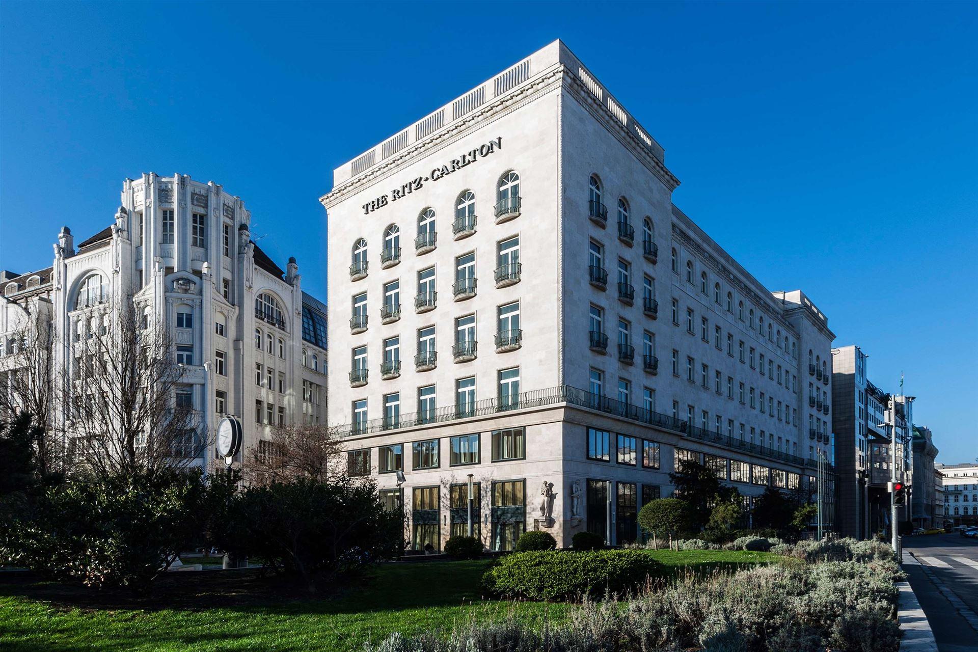 The Ritz-Carlton, Budapest luxe hotel deals