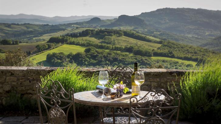 Borgo Pignano luxe hotel deals