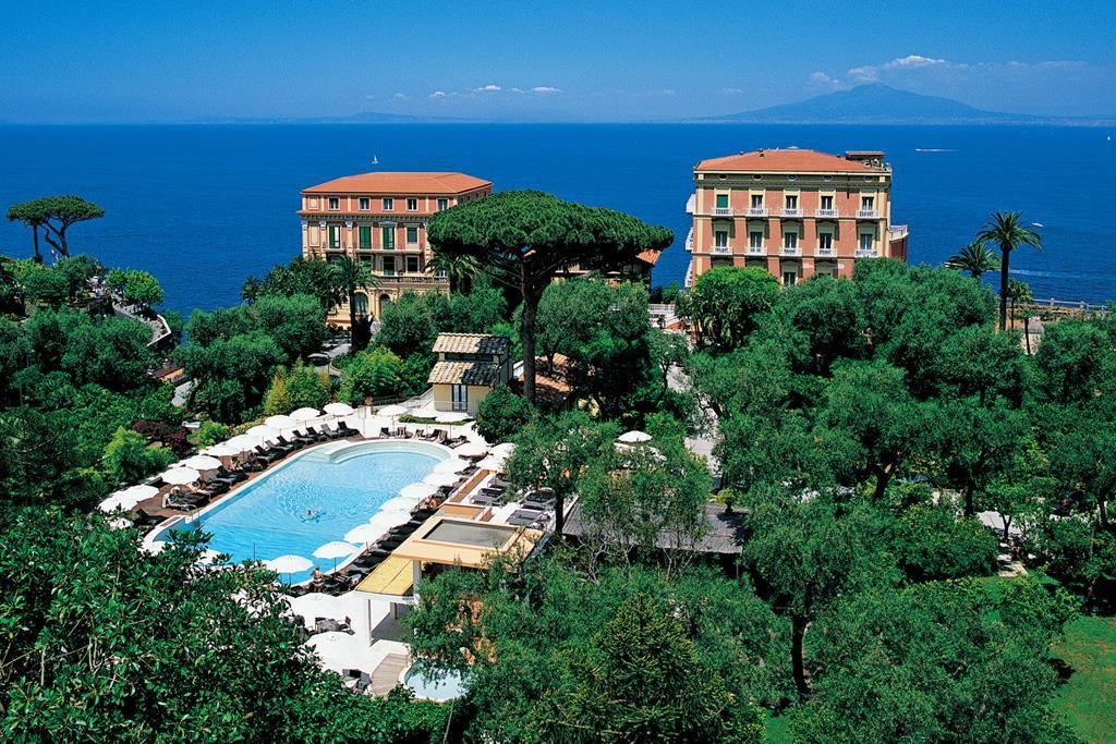 Grand Hotel Excelsior Vittoria luxe hotel deals