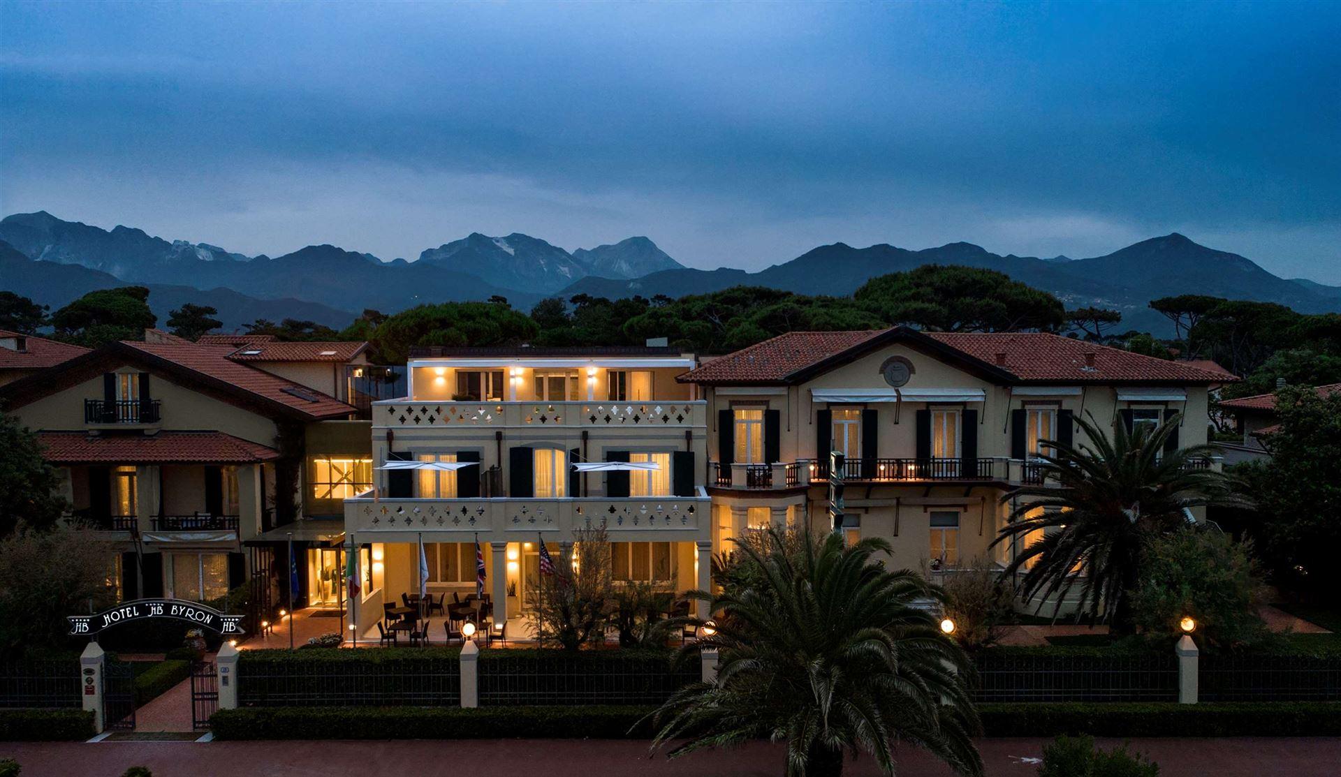 Hotel Byron Forte Dei Marmi luxe hotel deals