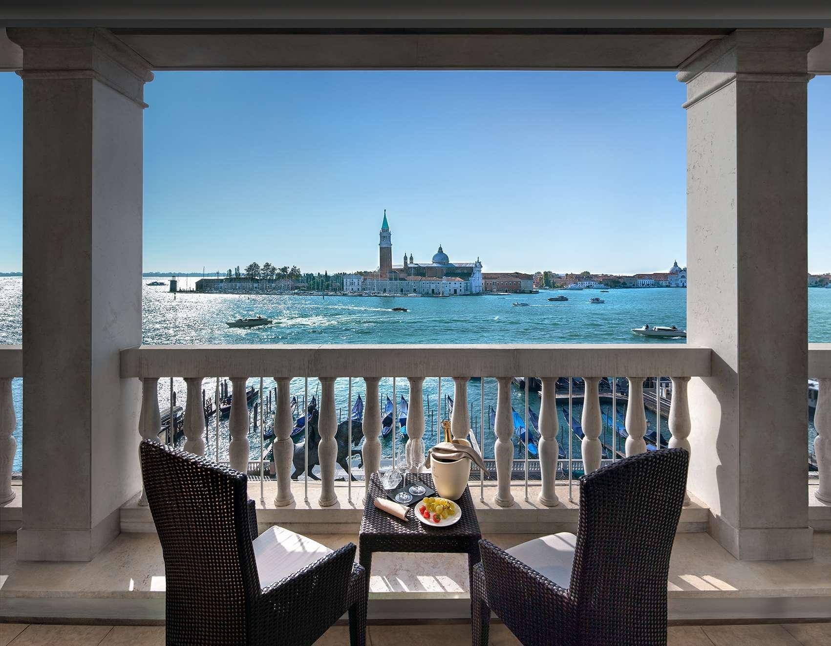 Hotel Londra Palace luxe hotel deals