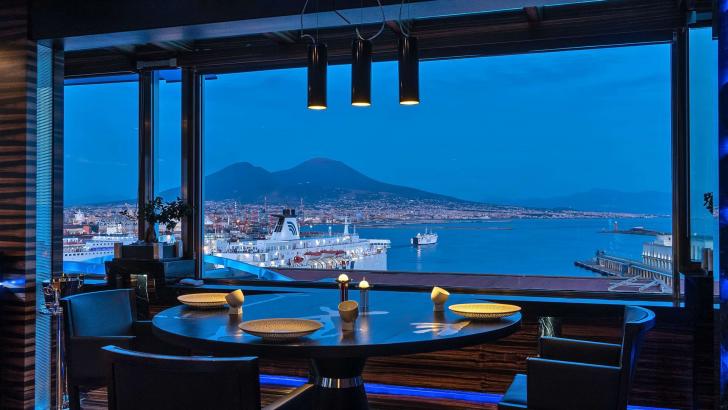 Romeo Hotel Napels luxe hotel deals