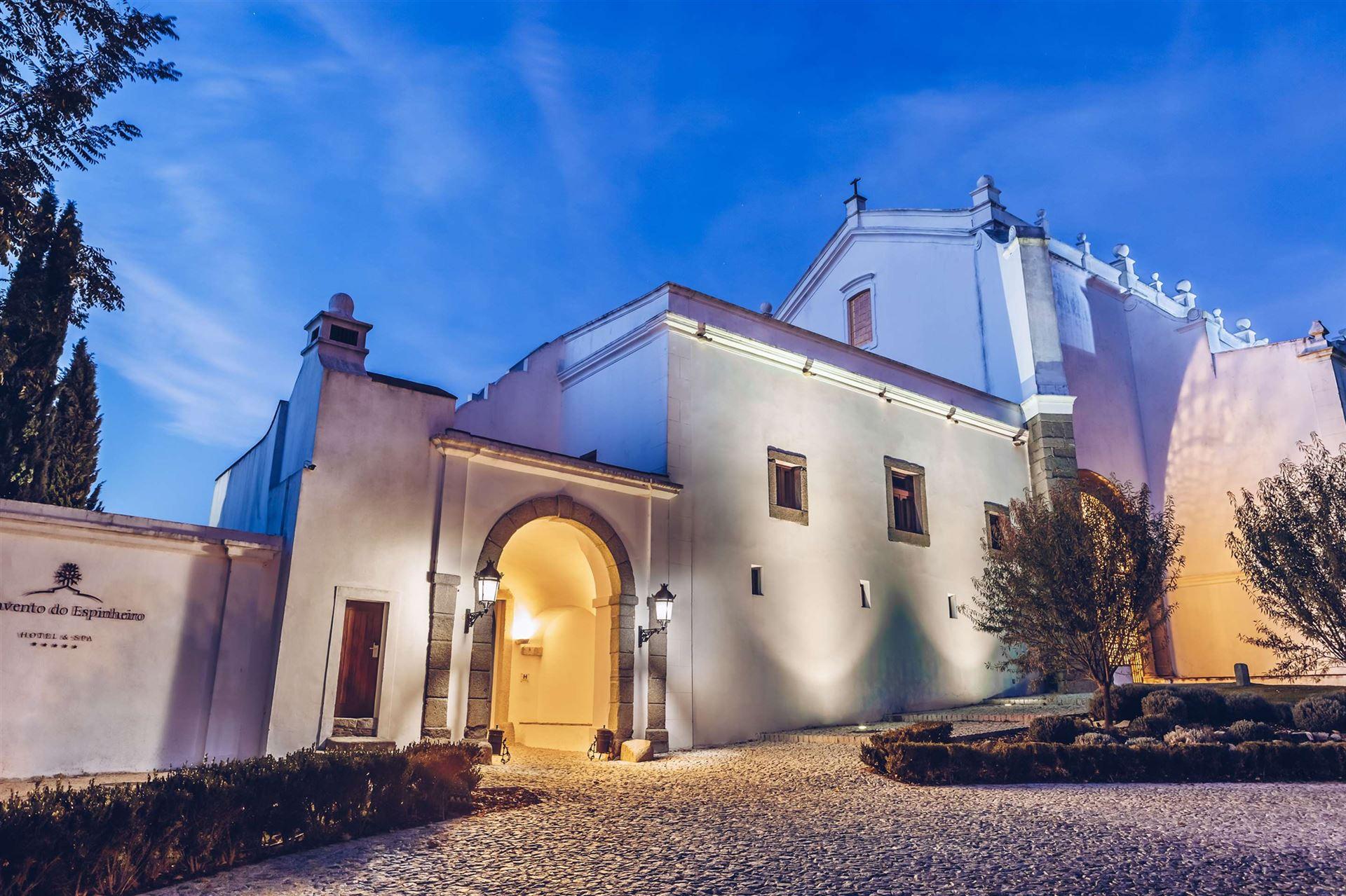 Convento do Espinheiro Hotel luxe hotel deals