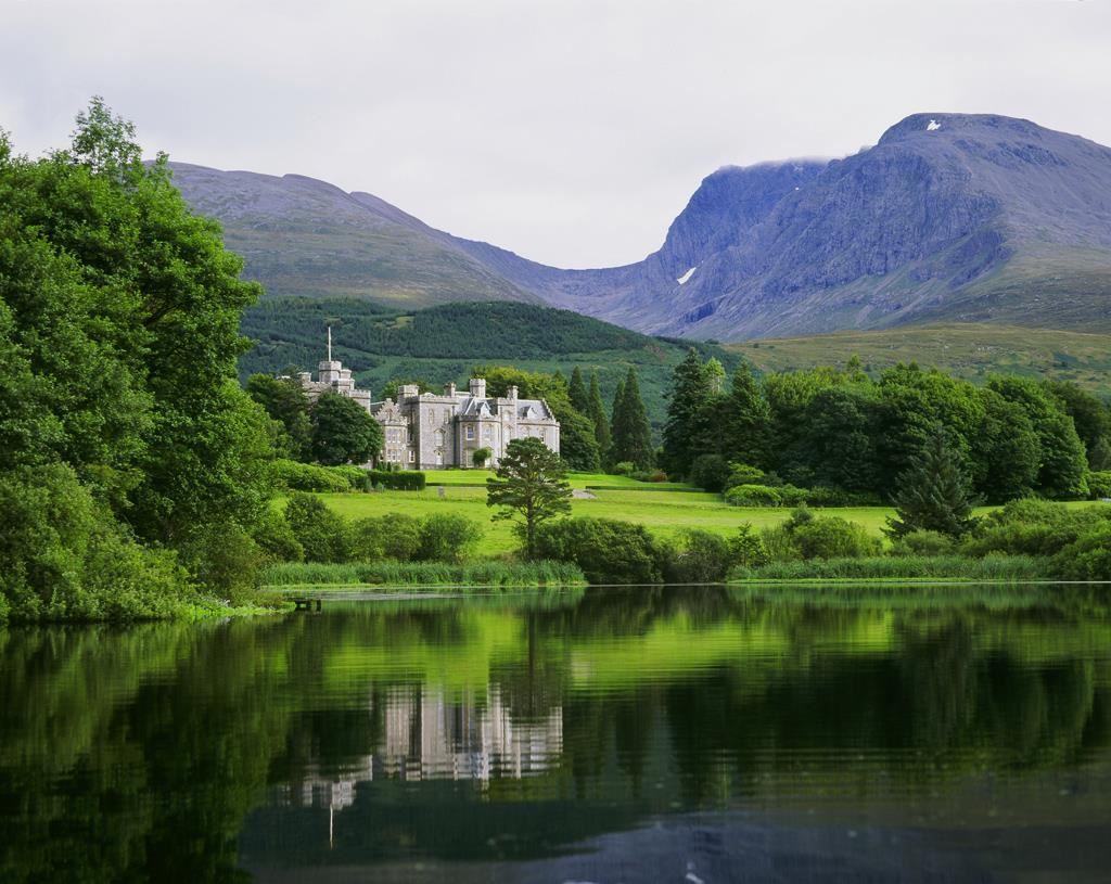 Inverlochy Castle Hotel luxe hotel deals