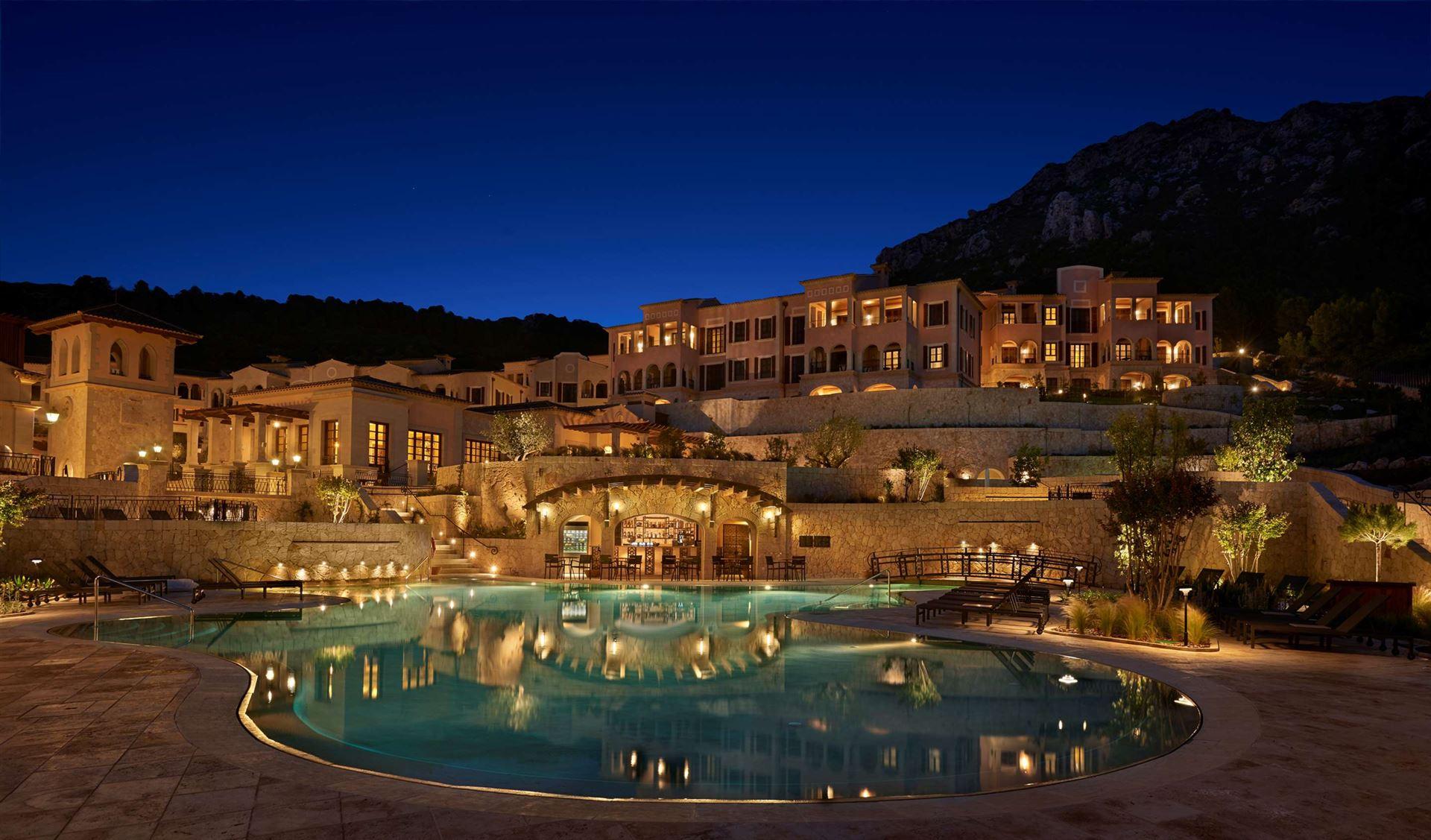 Cap Vermell Grand Hotel luxe hotel deals