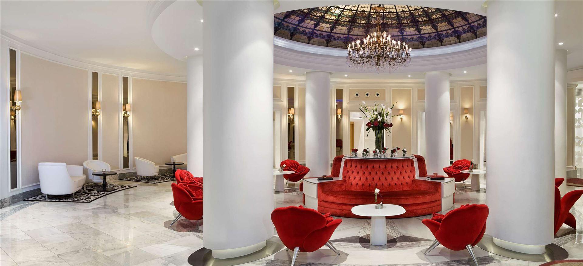 Hotel Colon luxe hotel deals