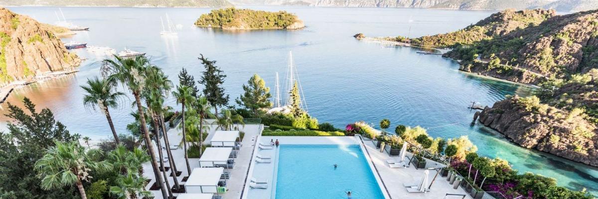 D Maris Bay luxe hotel deals